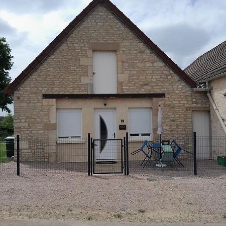 Aux Merveilles Des Ormes Breugnon Exterior photo